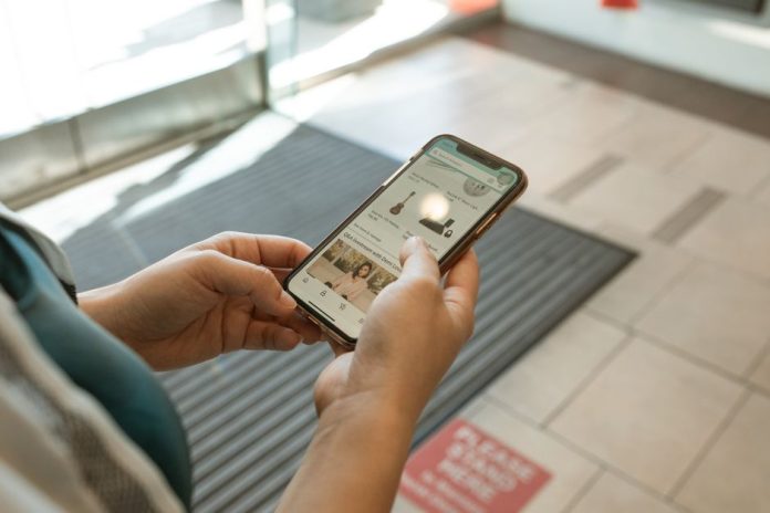 Tecnología de compra en comercio electrónico y retail